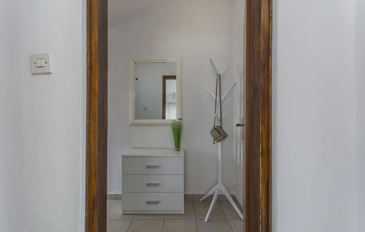 Apartments Ana - Ровинь