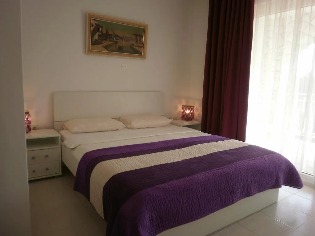Apartments Ana - Rovinj 0*,